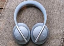 Bose Headphones Not Charging: Causes & Fixes