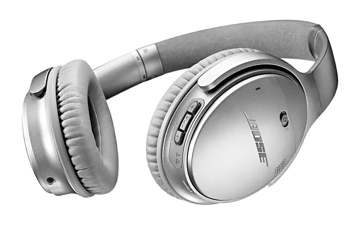 Bose noise cancelling headphones discount 700 blinking red and white